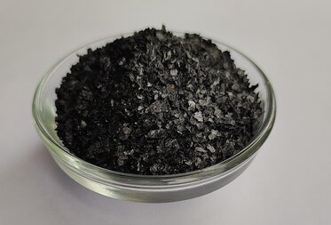 Imported Humic Shiny Flakes 98% + K2O